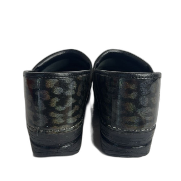 Dansko XP 2.0 Professional Patent Animal Print Slip On Clogs size 10.5 41 - Picture 9 of 13